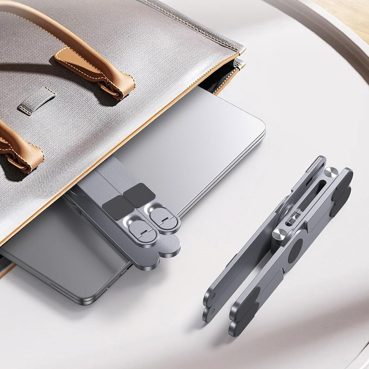 目線が、ちょうど決まる。多関節ノートPCスタンド モデルX